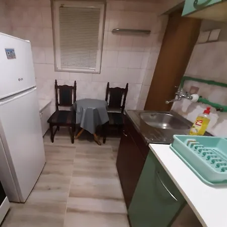 Apartment Corner, Peace And Quiet